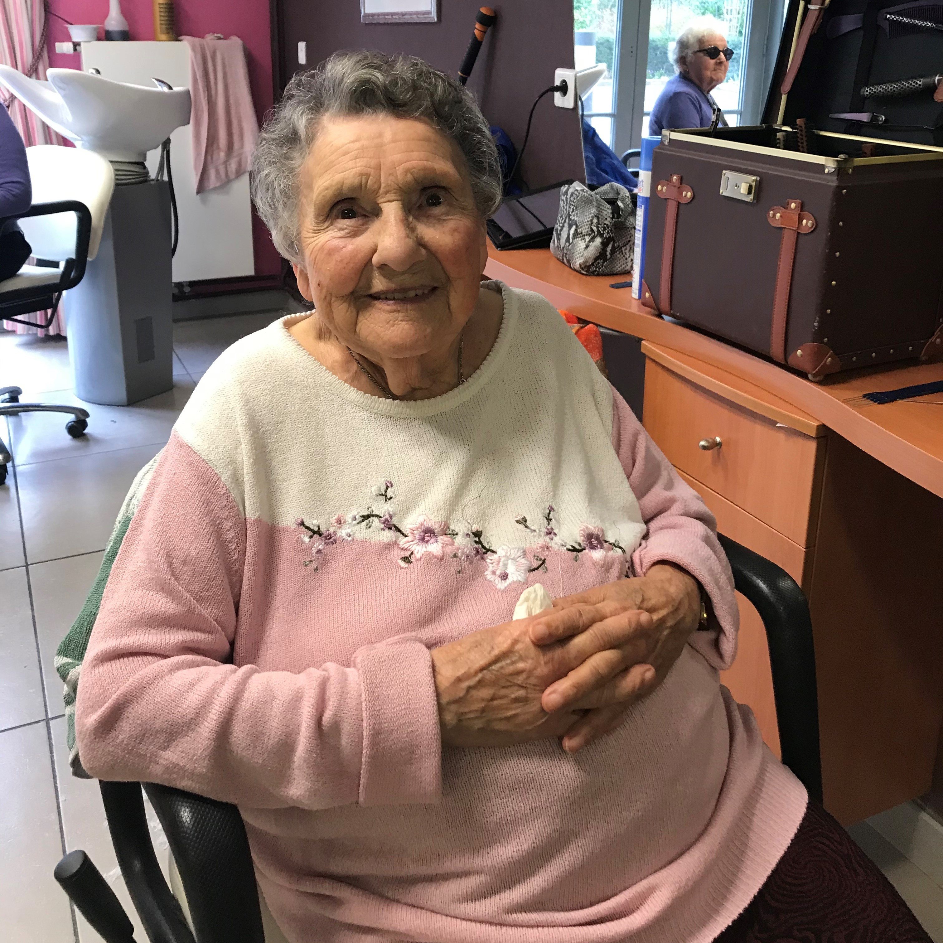 Corinne Coiffure - Nogent l'Artaud