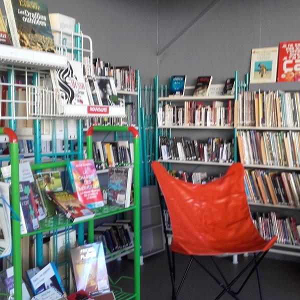 Bibliothèque Pierre Mathias - Pavant